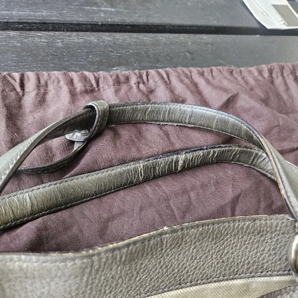 Authentic Gucci Pebbled Calfskin Medium Soho Shoulder Tote - Picture 13 of 16